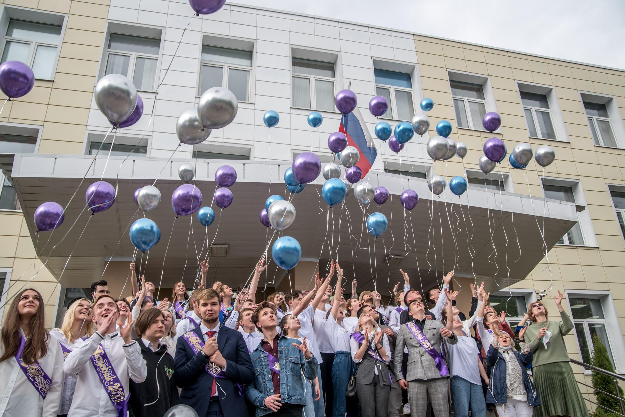 И вот – школа позади! | 26.05.2021 | Троицк - БезФормата